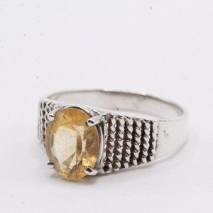 VINTAGE STERLING SILVER NATURAL CITRINE OVAL CUT RING